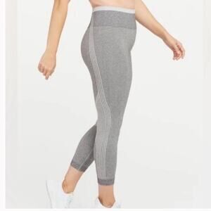 NWT Spanx Small Seamless Sculpt Leggings Spacedye Cloudy Grey
